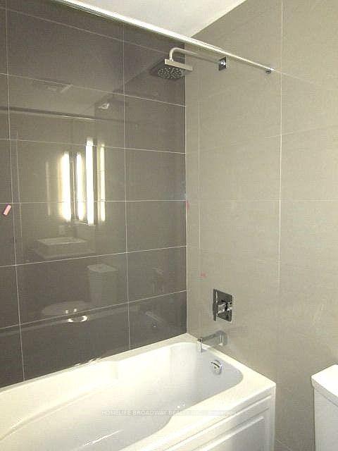 Photo 10 of Unit 401, 21 Clairtrell Road, North York, Willowdale East — HOMEH