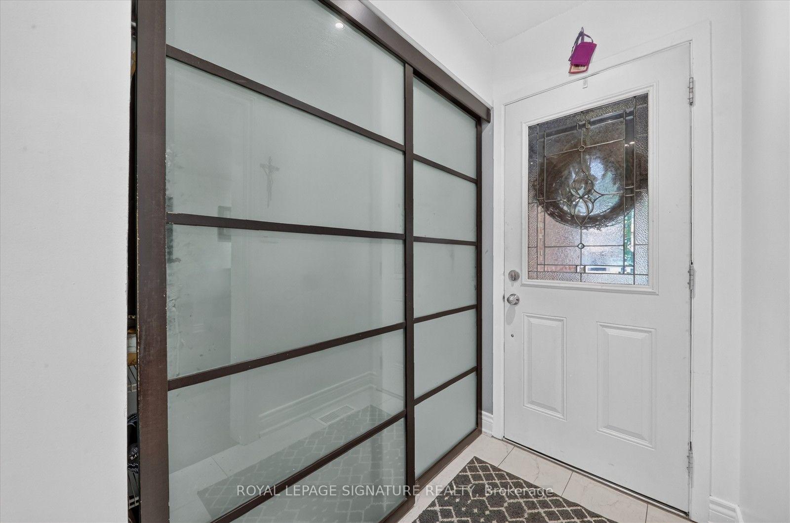 Photo 7 of 62 Massey Street, Brampton, Central Park — HOMEH
