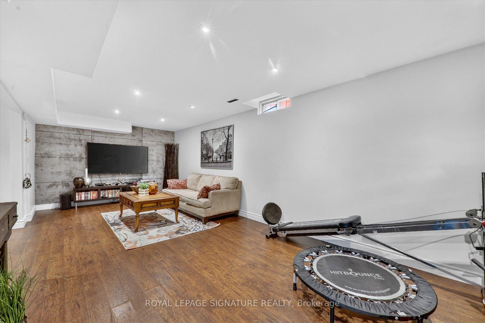 Photo 41 of 62 Massey Street, Brampton, Central Park — HOMEH