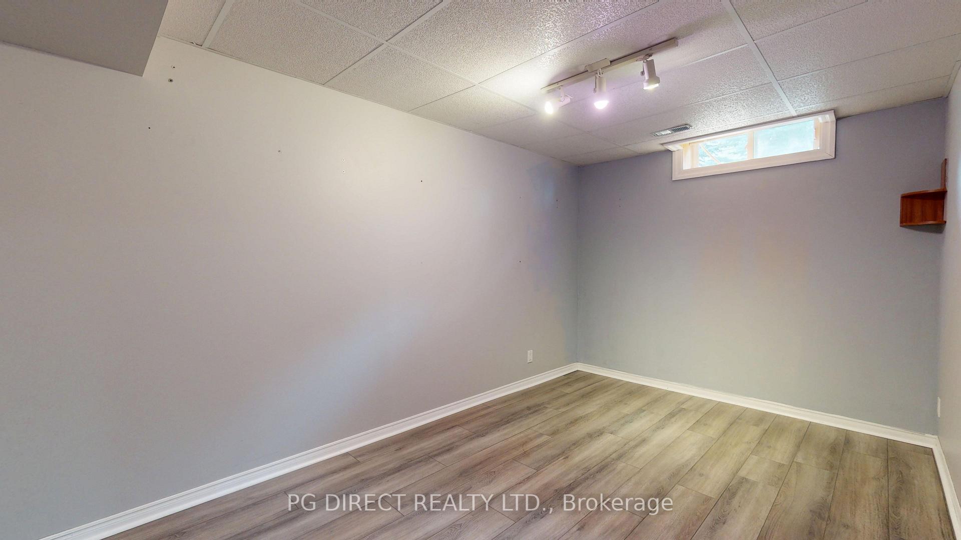Photo 12 of 514 Forestlawn Road, Waterloo, Lexington — HOMEH