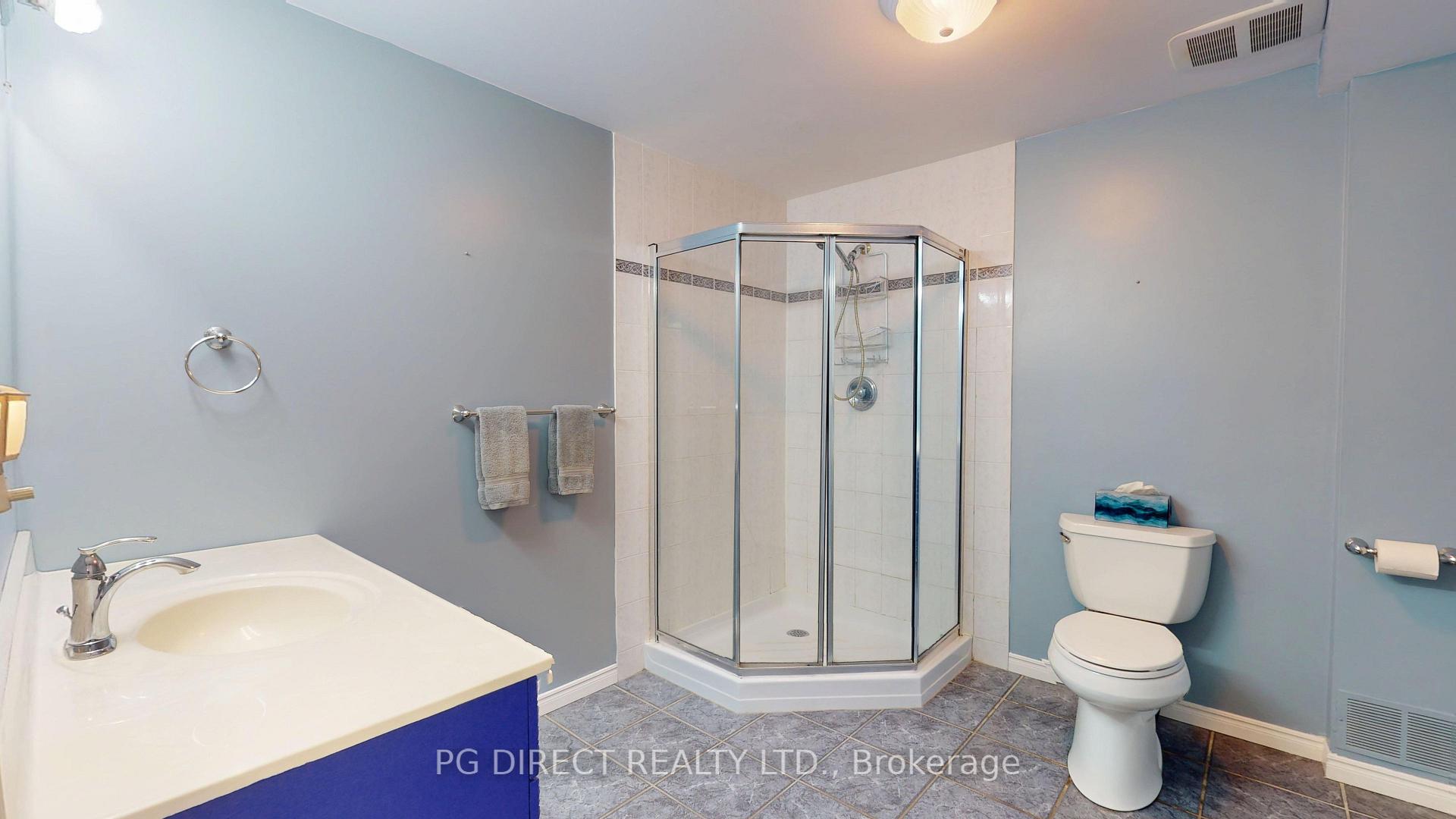 Photo 14 of 514 Forestlawn Road, Waterloo, Lexington — HOMEH