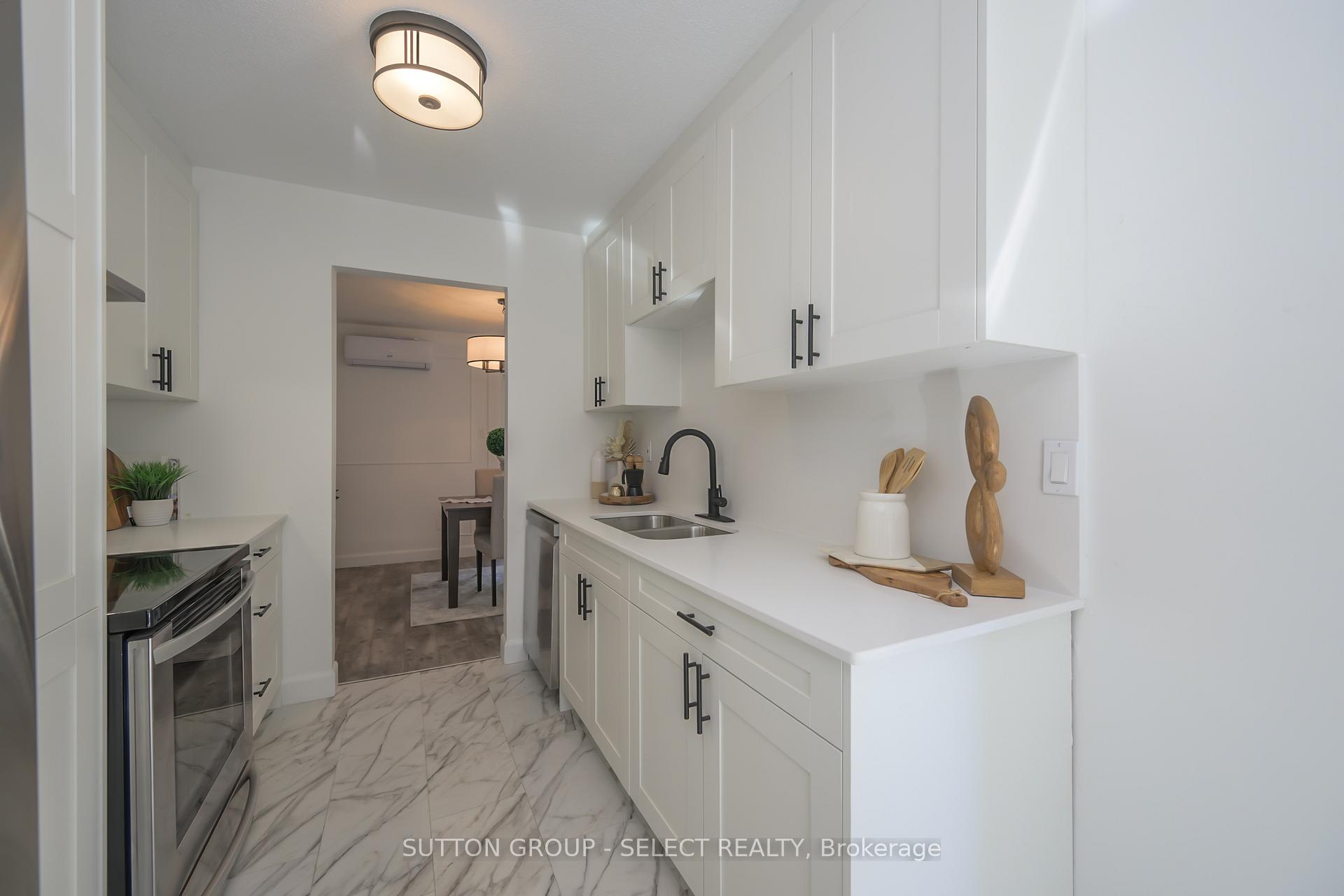 Photo 6 of 522 Cranbrook Road, London, South M — HOMEH
