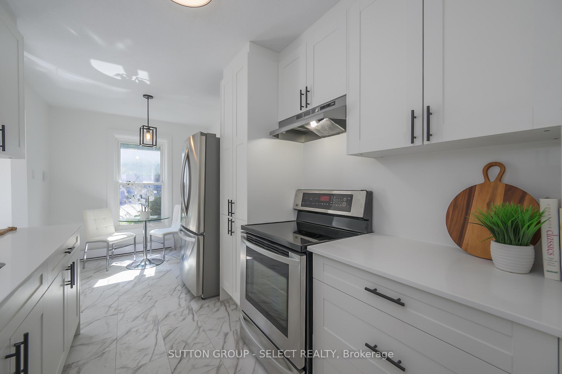 Photo 10 of 522 Cranbrook Road, London, South M — HOMEH