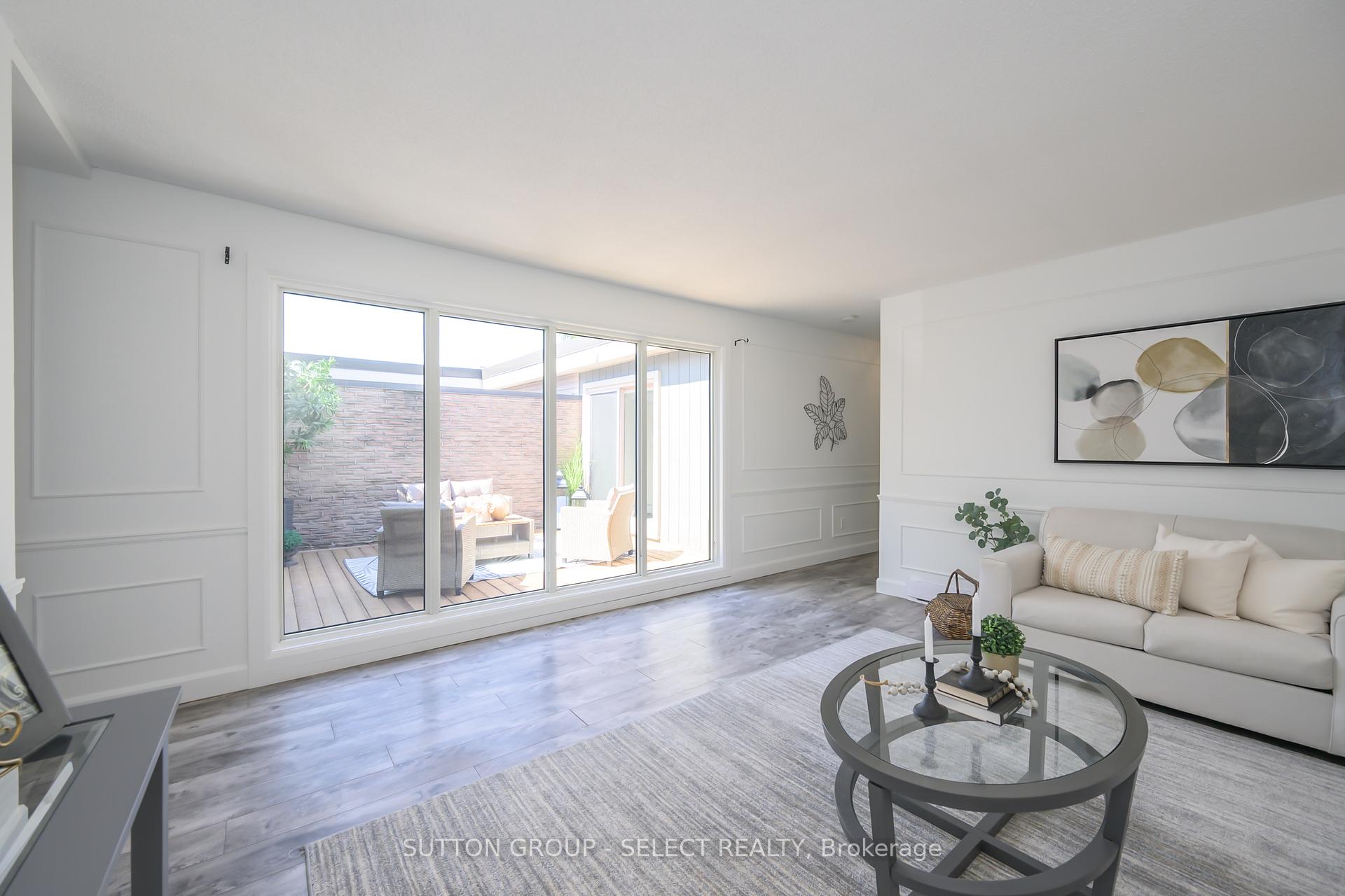 Photo 12 of 522 Cranbrook Road, London, South M — HOMEH