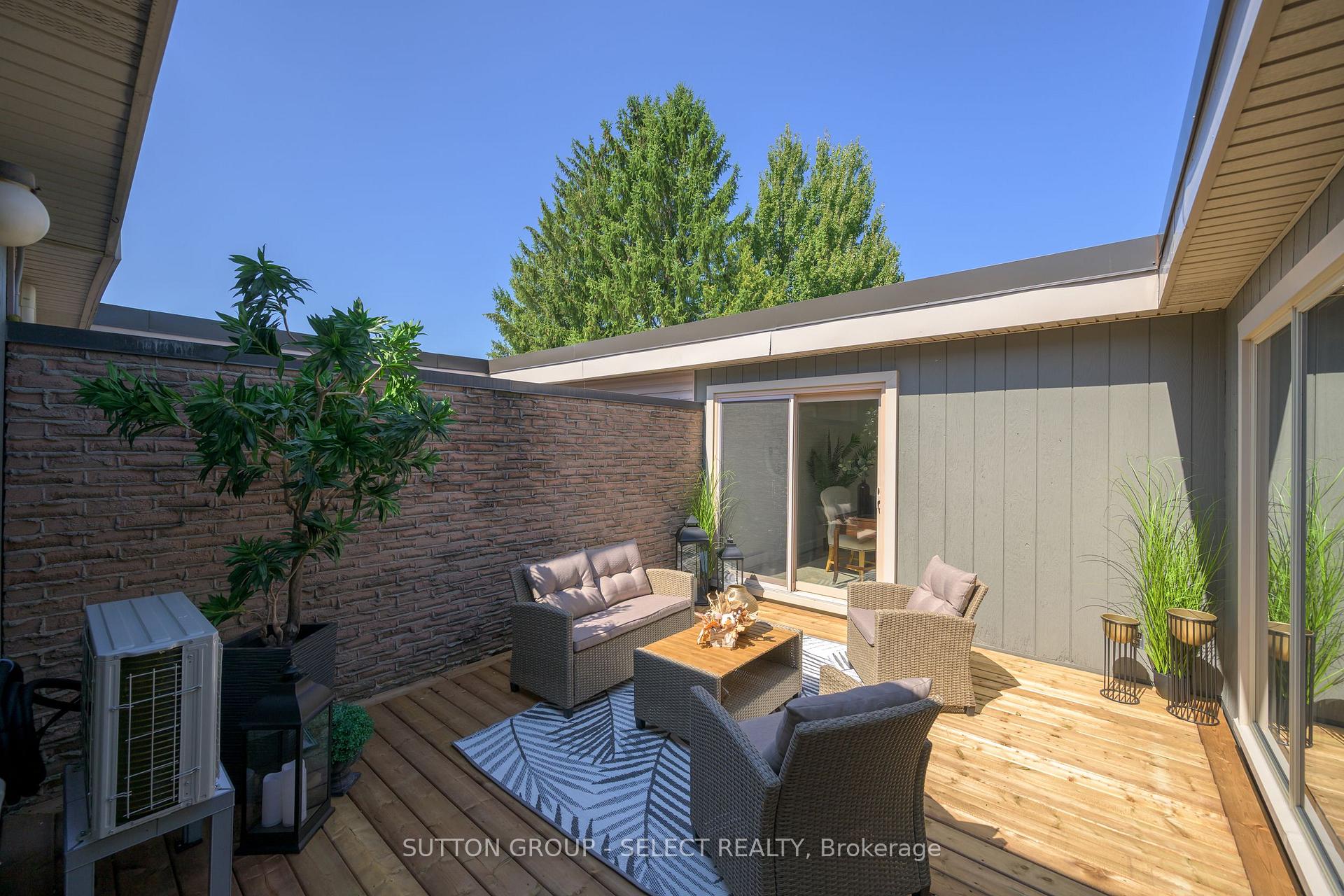 Photo 28 of 522 Cranbrook Road, London, South M — HOMEH