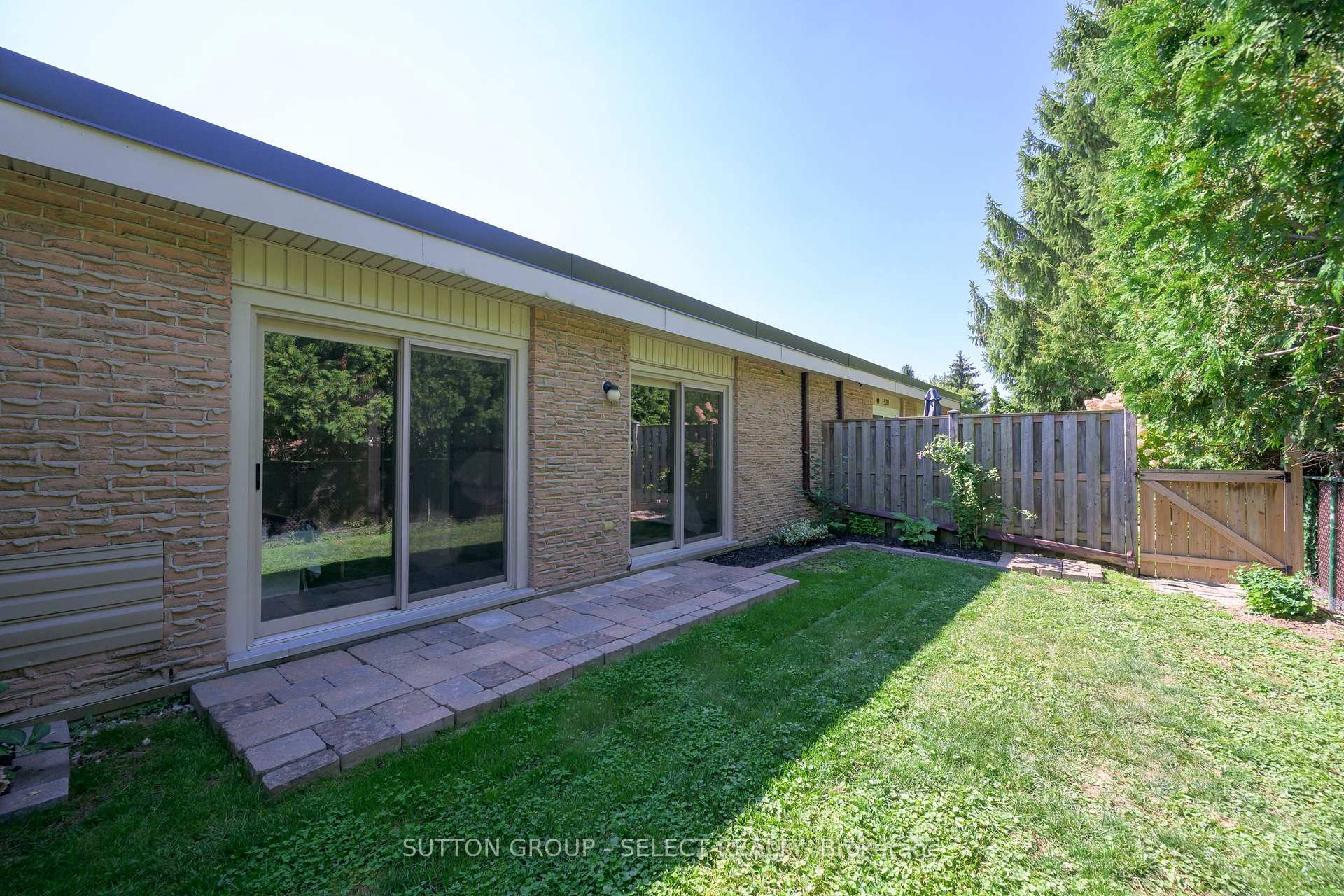 Photo 35 of 522 Cranbrook Road, London, South M — HOMEH