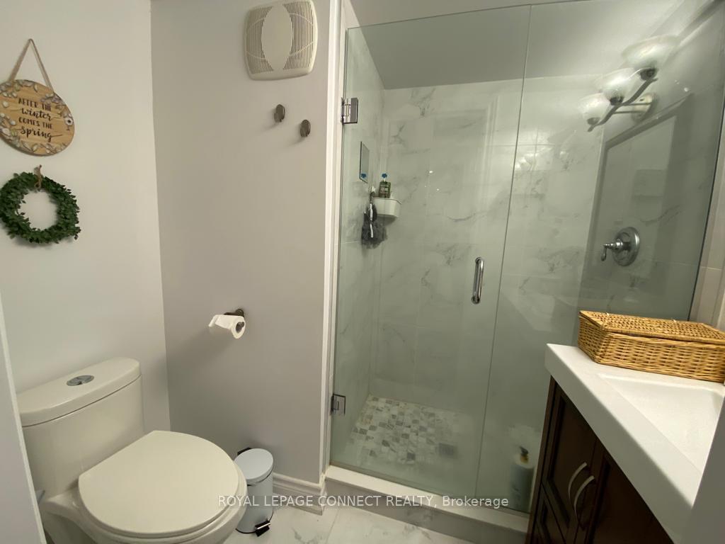 Photo 4 of Unit Lower, 43 Tomlin Crescent, Richmond Hill, North Richvale — HOMEH