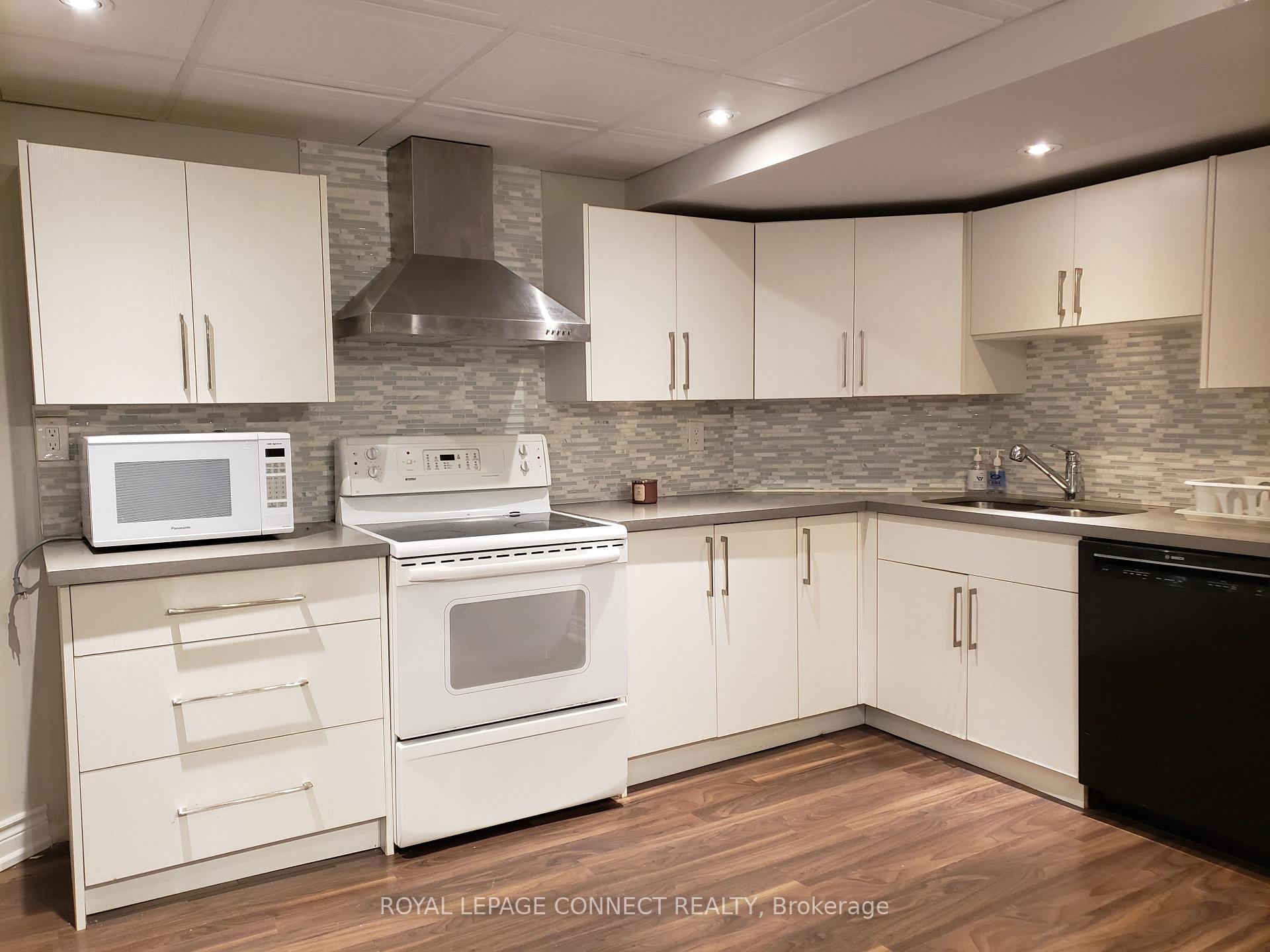 Photo 10 of Unit Lower, 43 Tomlin Crescent, Richmond Hill, North Richvale — HOMEH