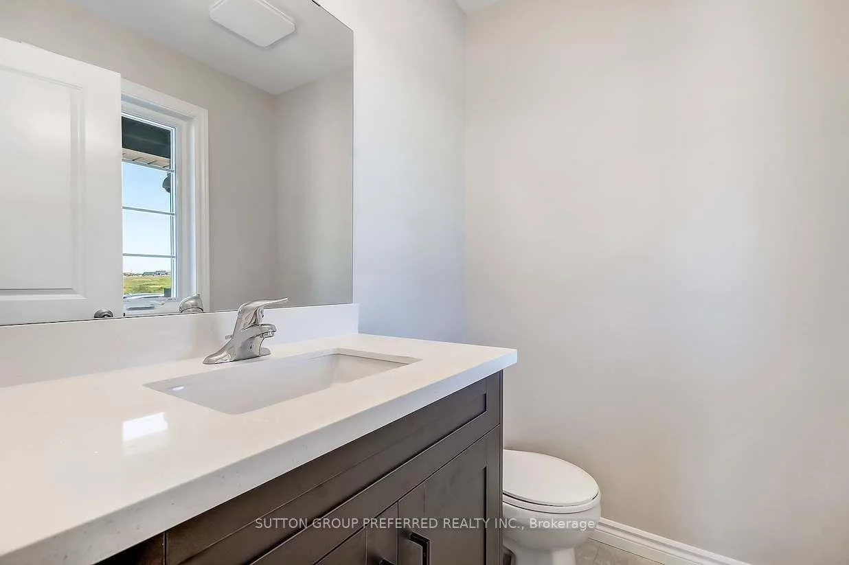 Photo 13 of 377 Kennington Way, London, South W — HOMEH