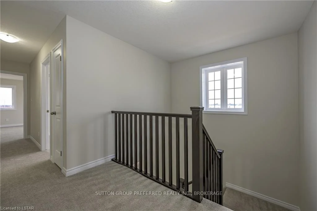 Photo 38 of 377 Kennington Way, London, South W — HOMEH