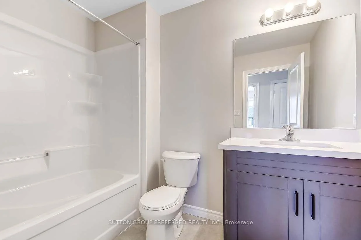 Photo 41 of 377 Kennington Way, London, South W — HOMEH