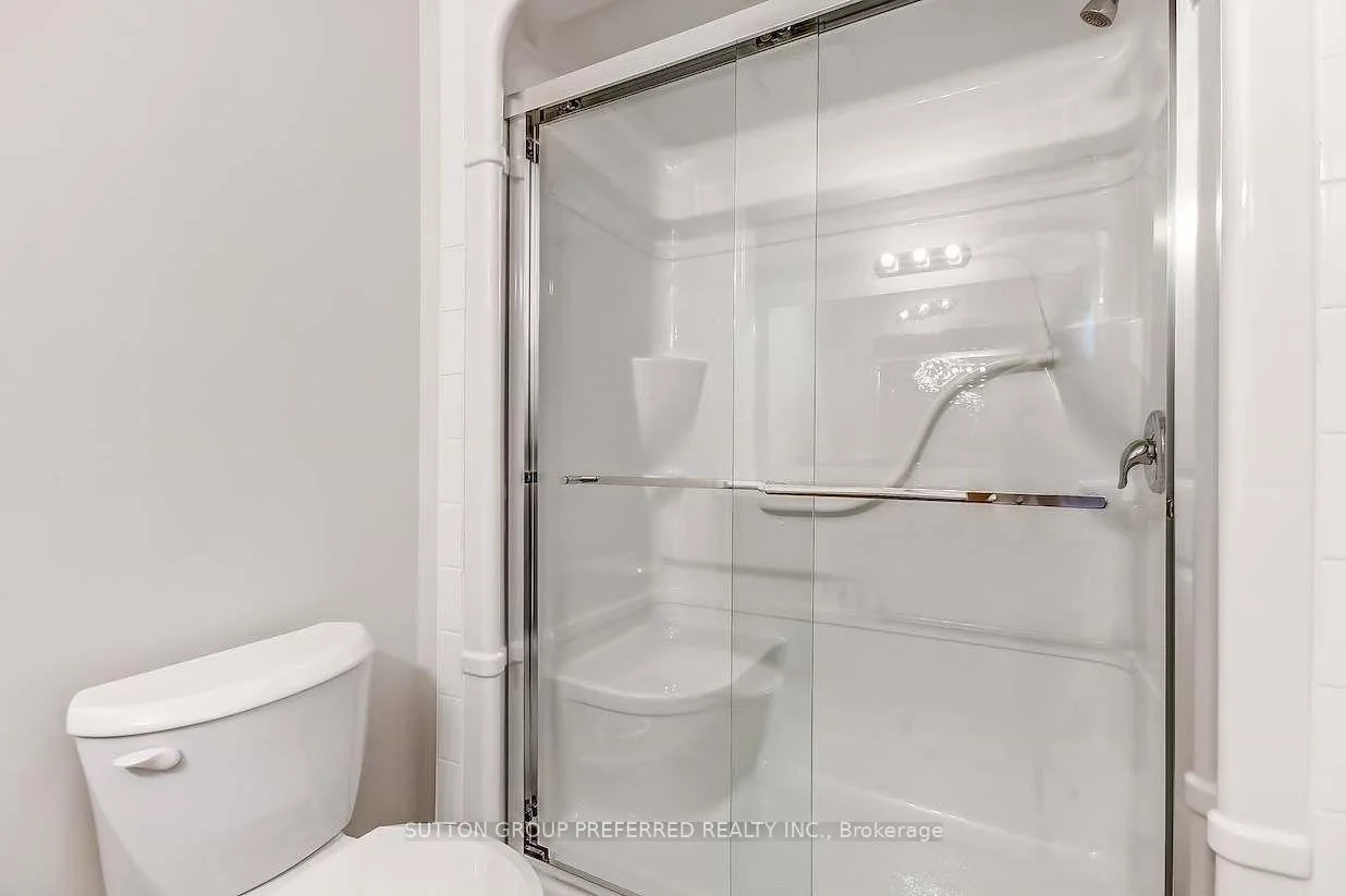 Photo 51 of 377 Kennington Way, London, South W — HOMEH