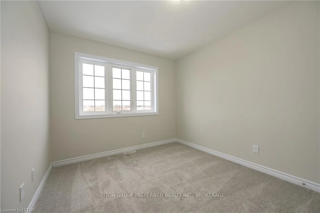 Photo 54 of 377 Kennington Way, London, South W — HOMEH