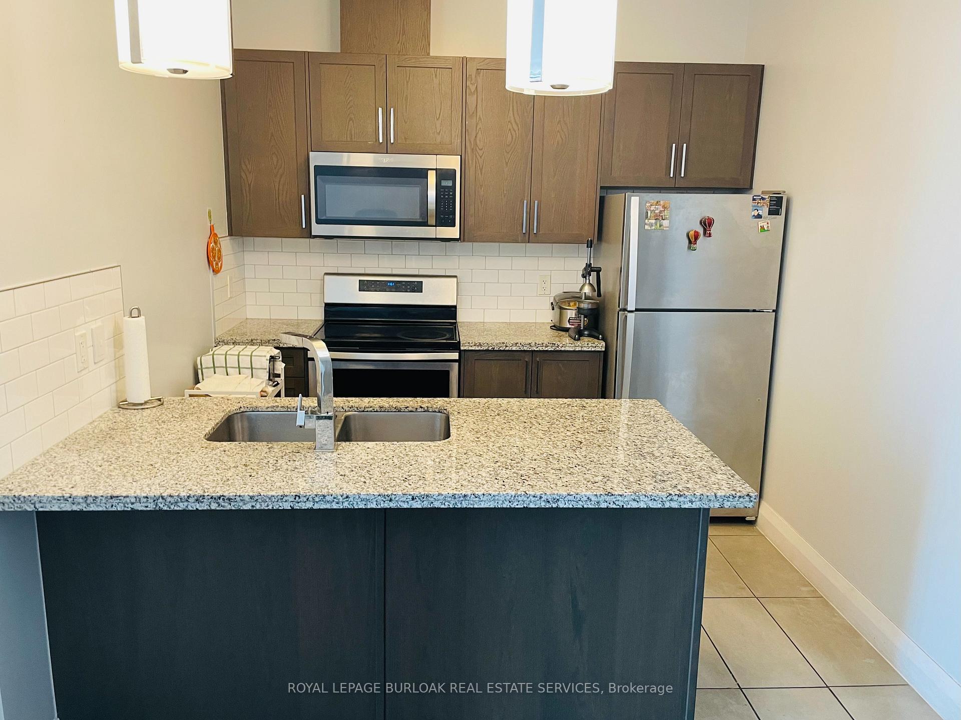 Photo 10 of Unit 301, 101 Locke Street S, Hamilton, Kirkendall — HOMEH