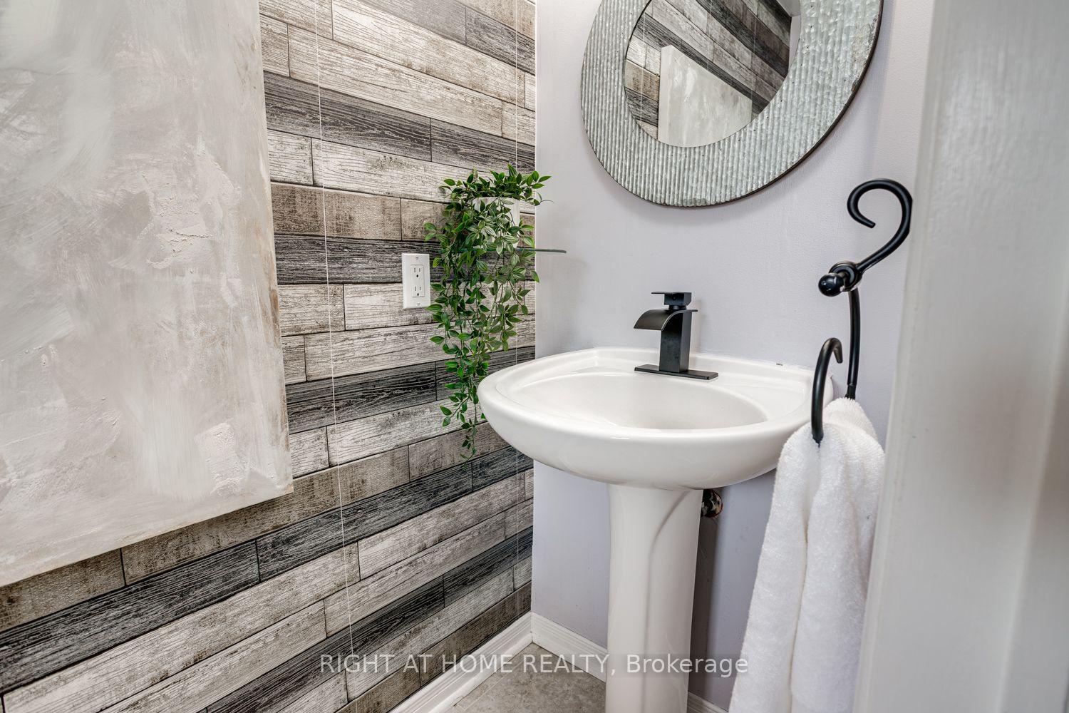 Photo 14 of 104 Calwell Drive, Scugog, Port Perry — HOMEH