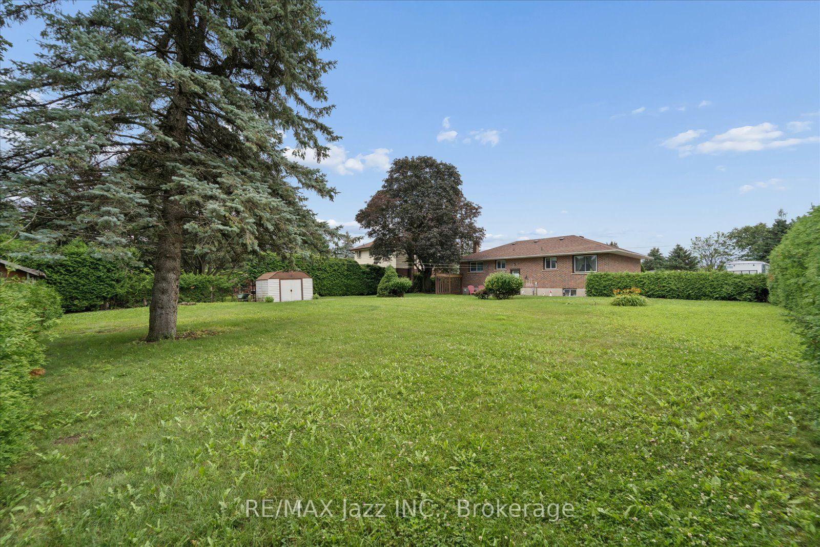 Photo 25 of 616 Bickle Drive, Oshawa, Northwood — HOMEH