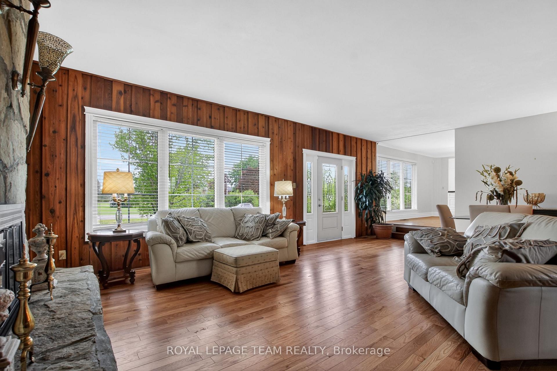 Photo 8 of 434 High Street, Beckwith, Beckwith Twp — HOMEH