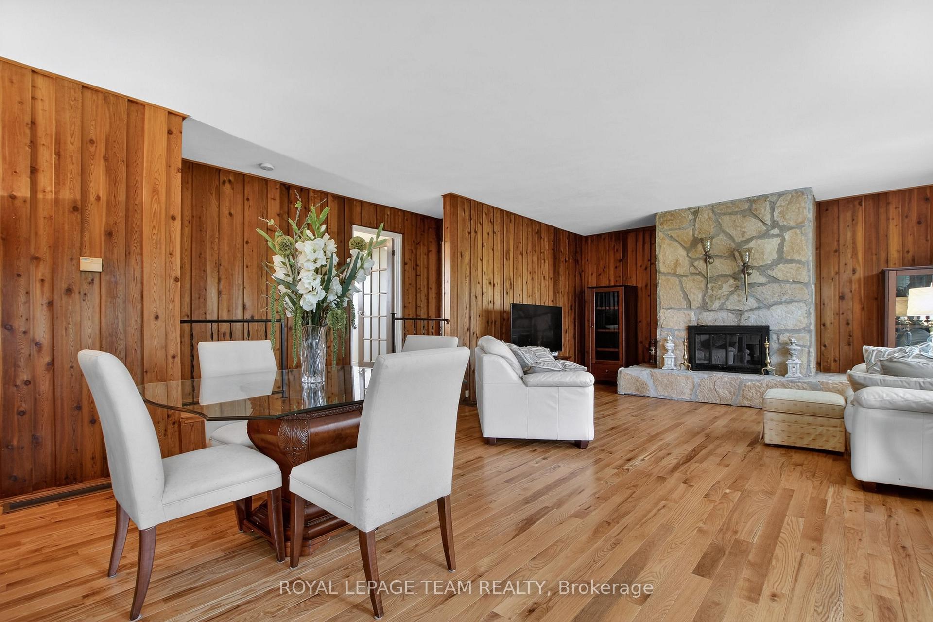 Photo 12 of 434 High Street, Beckwith, Beckwith Twp — HOMEH
