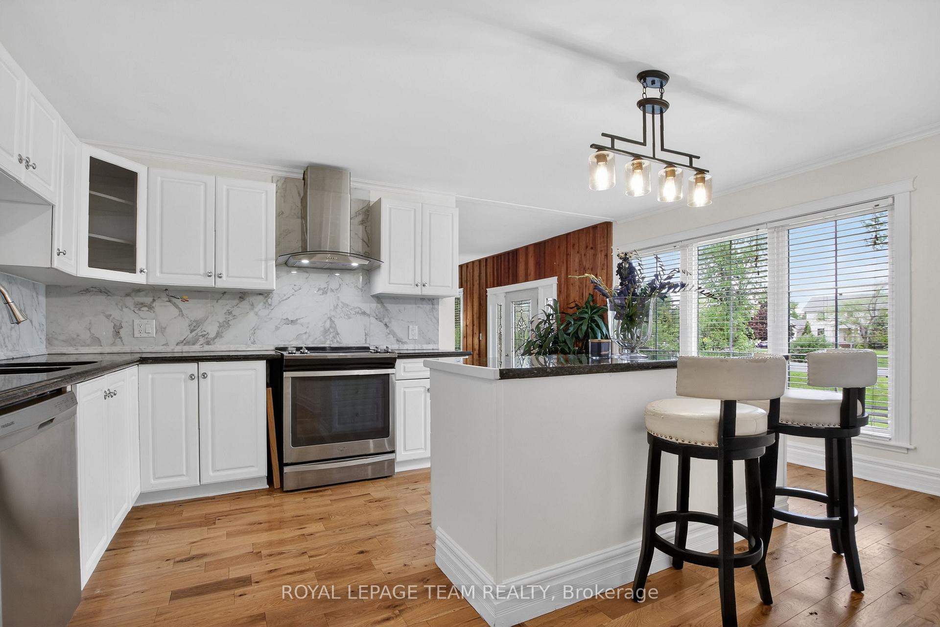 Photo 17 of 434 High Street, Beckwith, Beckwith Twp — HOMEH