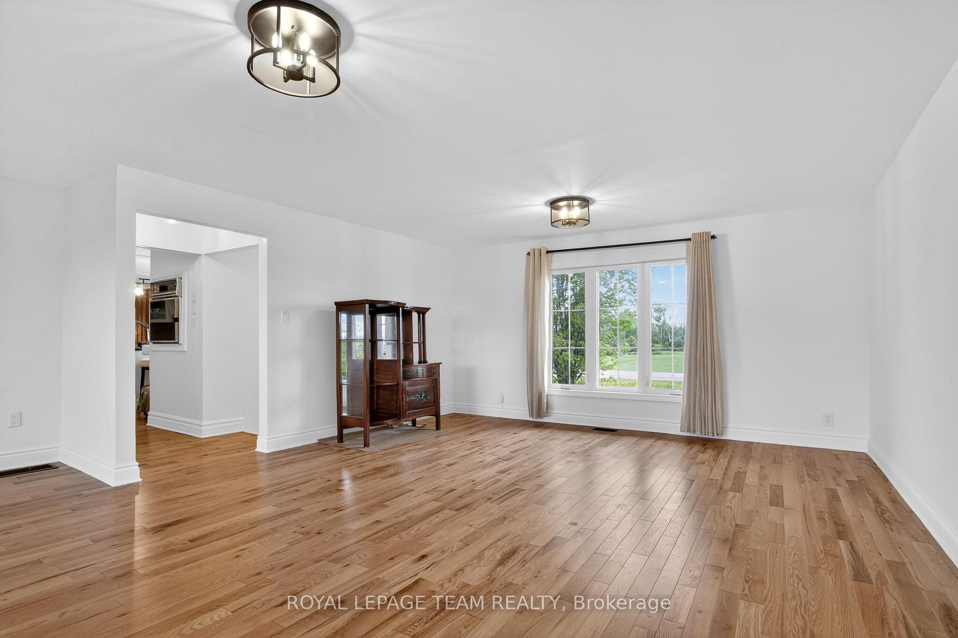 Photo 19 of 434 High Street, Beckwith, Beckwith Twp — HOMEH