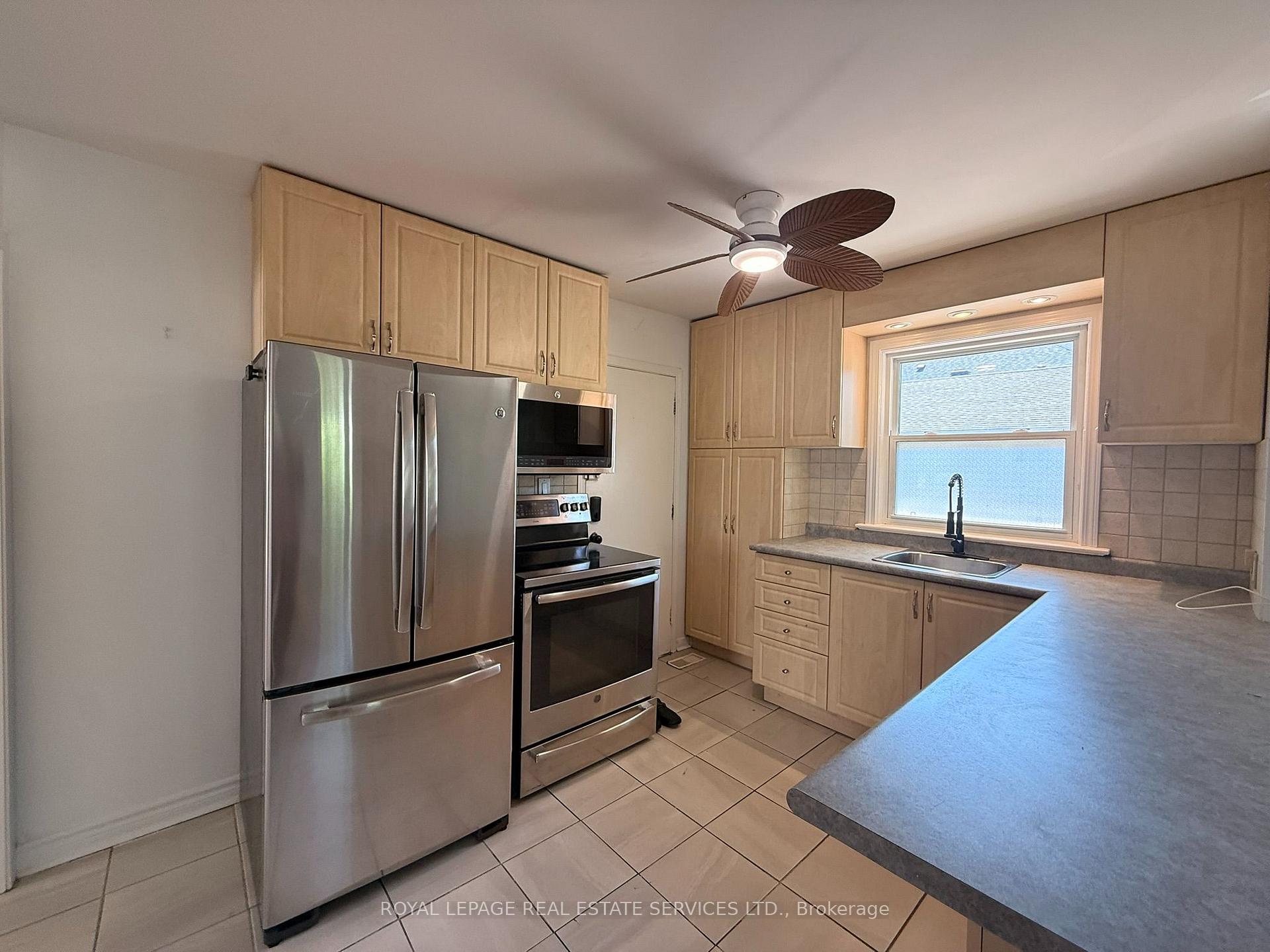 Photo 5 of Unit 1, 19 Academy Road, Halton Hills, Georgetown — HOMEH