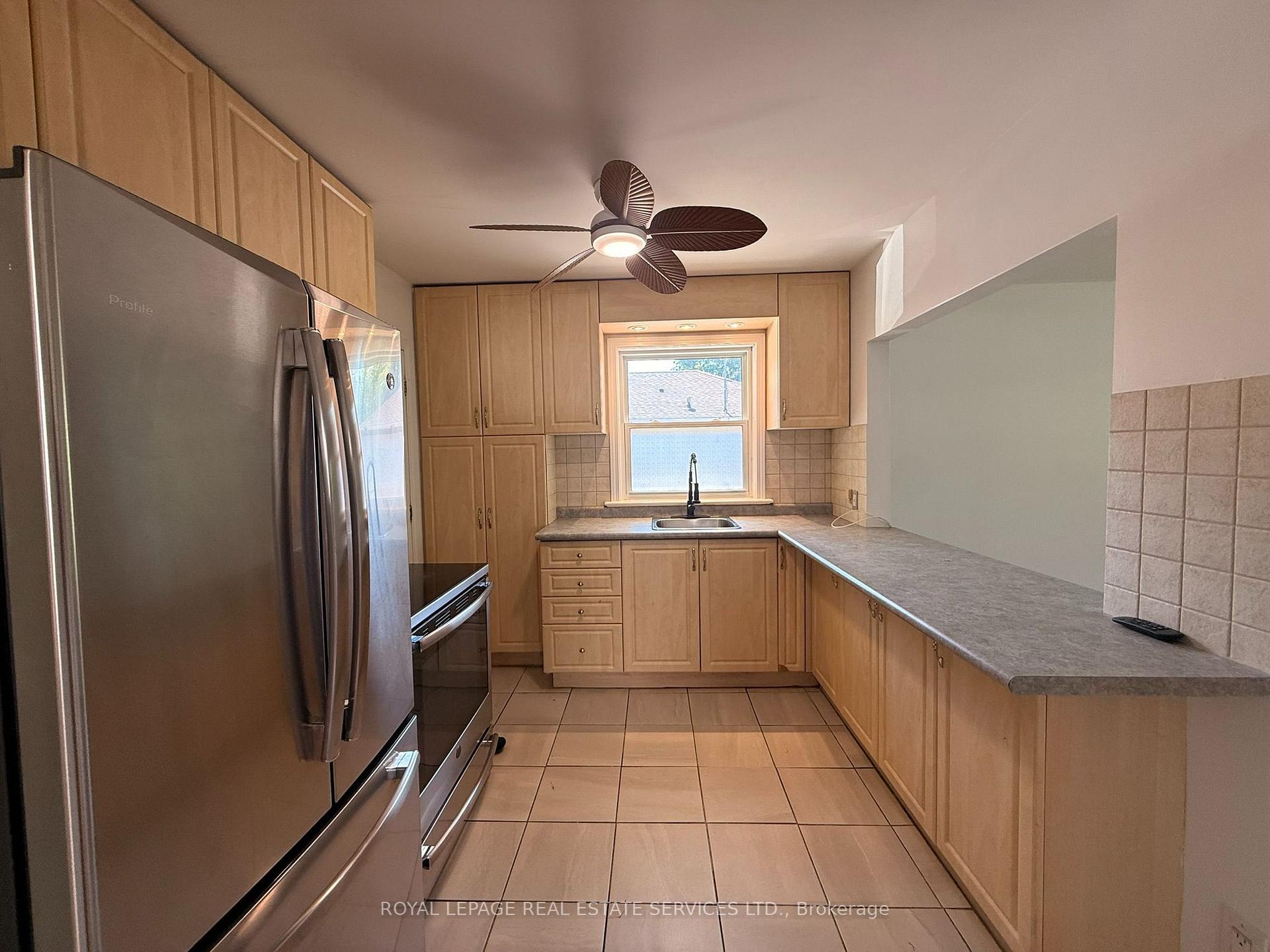 Photo 6 of Unit 1, 19 Academy Road, Halton Hills, Georgetown — HOMEH