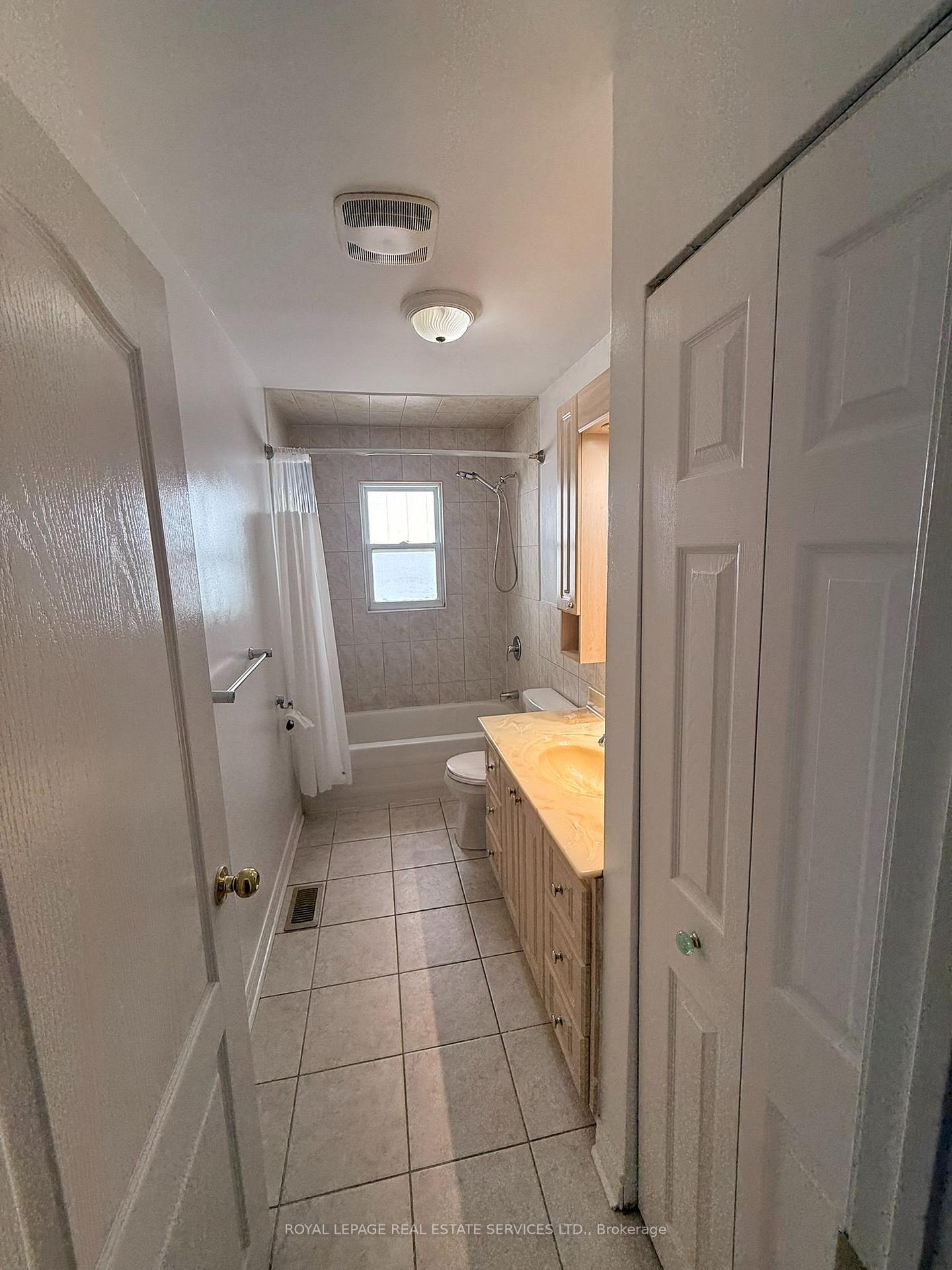Photo 15 of Unit 1, 19 Academy Road, Halton Hills, Georgetown — HOMEH