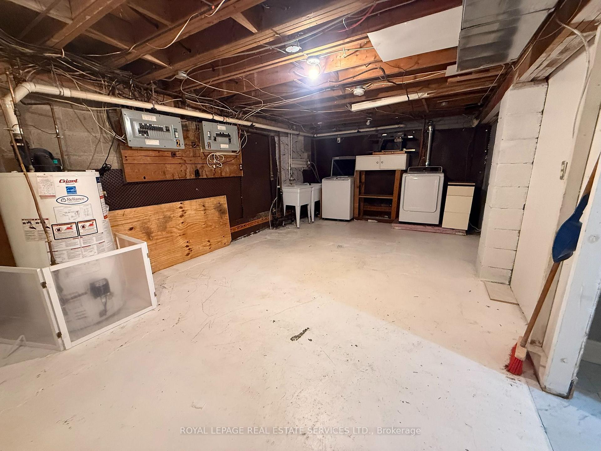Photo 20 of Unit 1, 19 Academy Road, Halton Hills, Georgetown — HOMEH