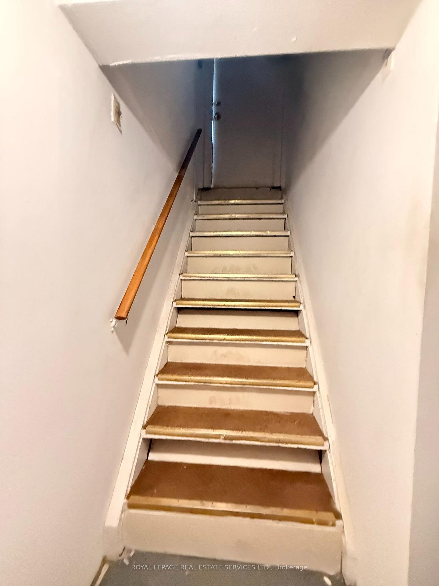 Photo 23 of Unit 1, 19 Academy Road, Halton Hills, Georgetown — HOMEH