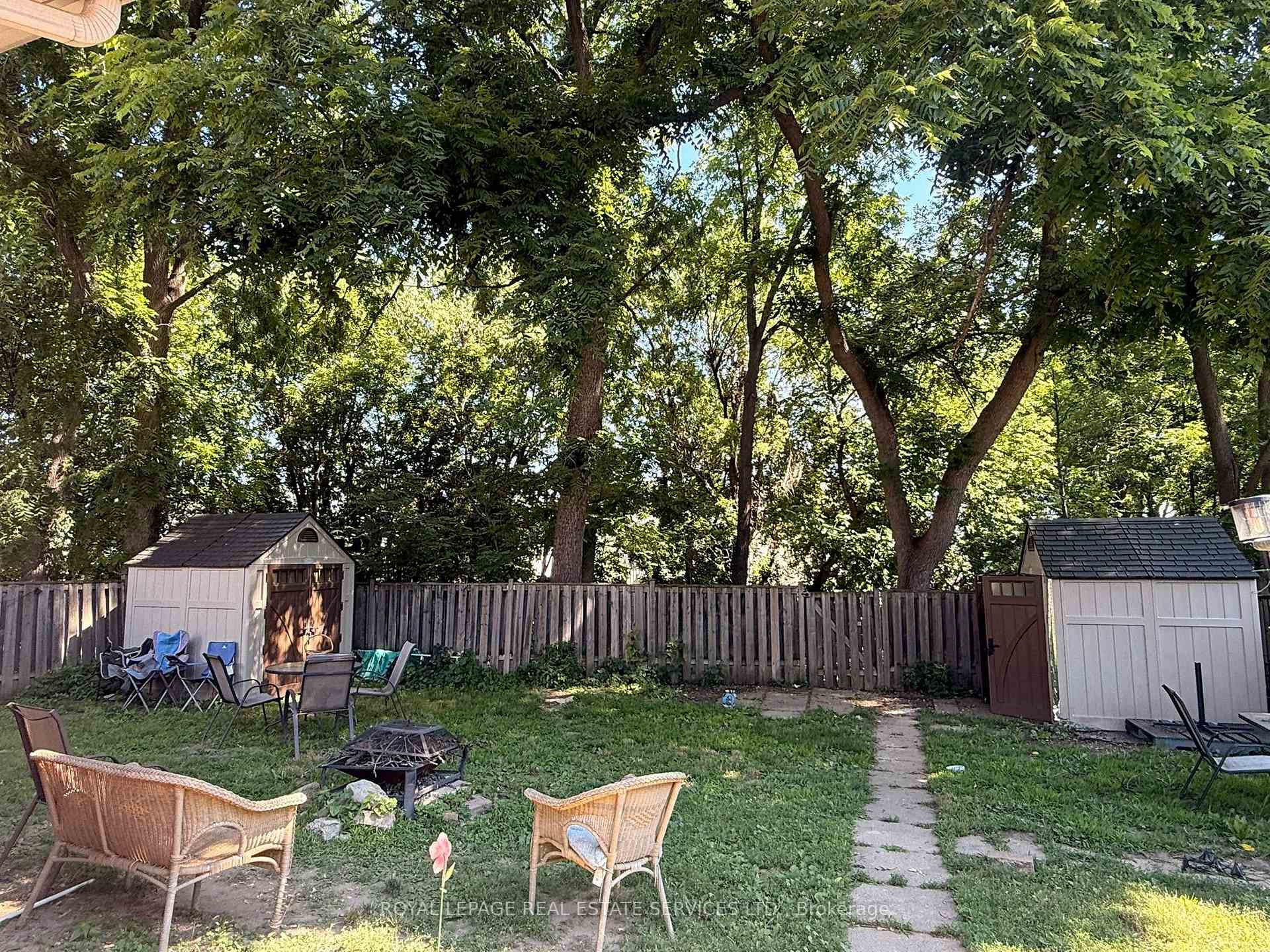 Photo 25 of Unit 1, 19 Academy Road, Halton Hills, Georgetown — HOMEH