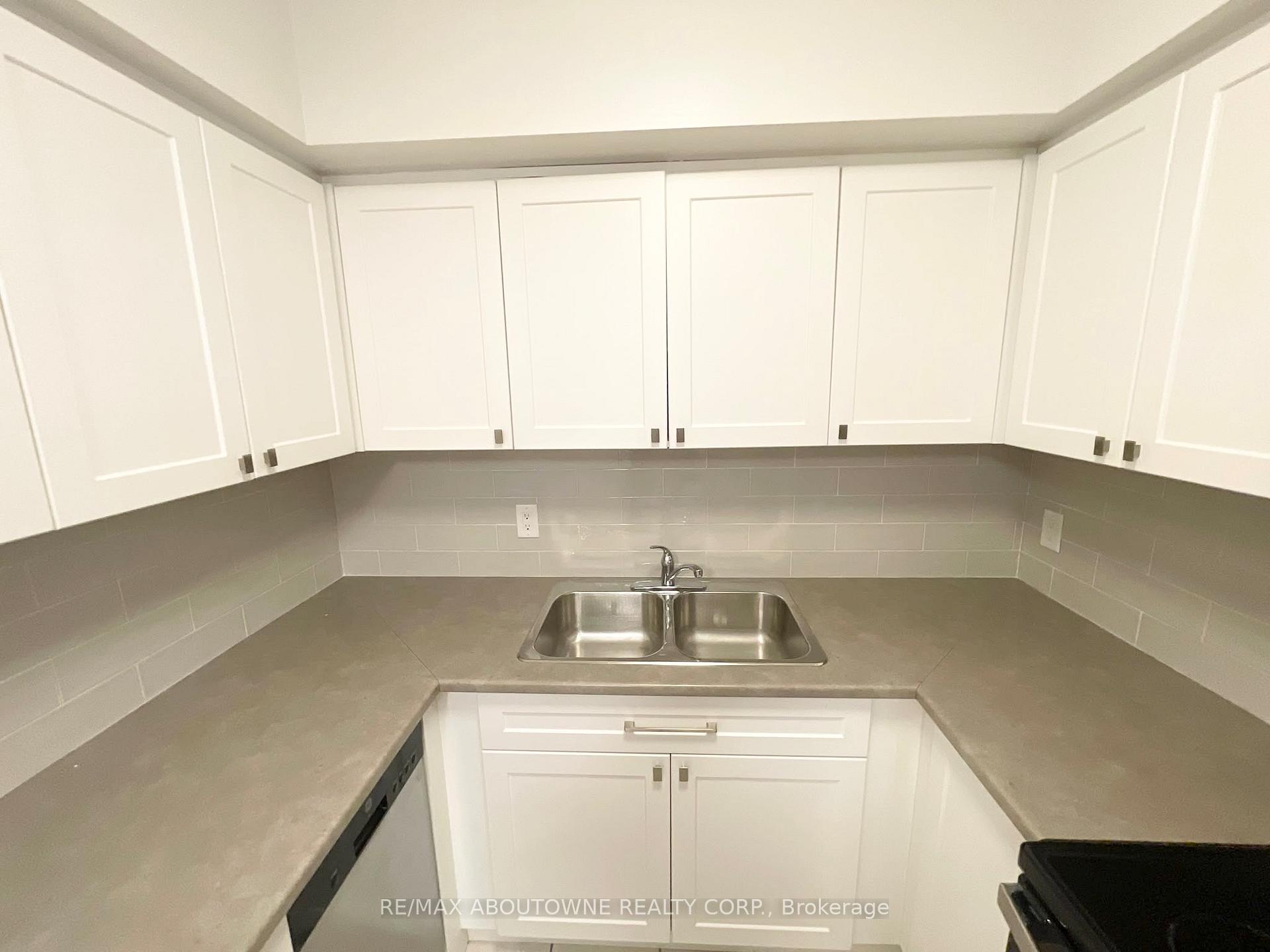 Photo 9 of Unit 108, 111 Market Street, Hamilton, Central — HOMEH