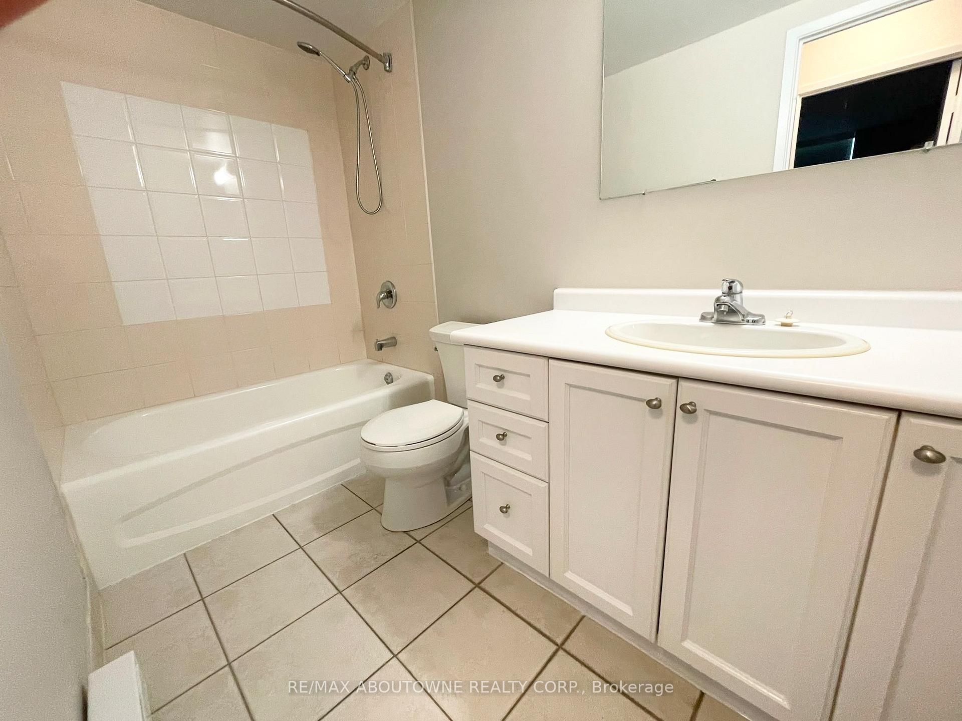 Photo 16 of Unit 108, 111 Market Street, Hamilton, Central — HOMEH