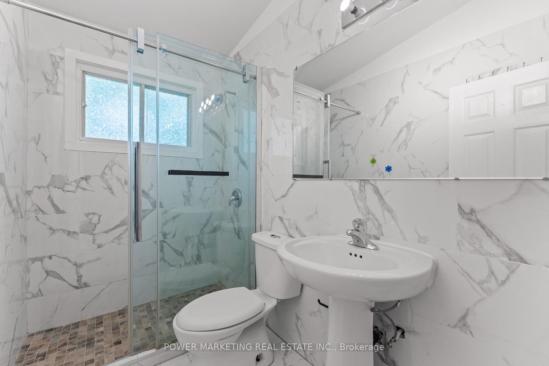 Photo 12 of 935 Goren Avenue, Ottawa, Elmvale Acres/Urbandale — HOMEH