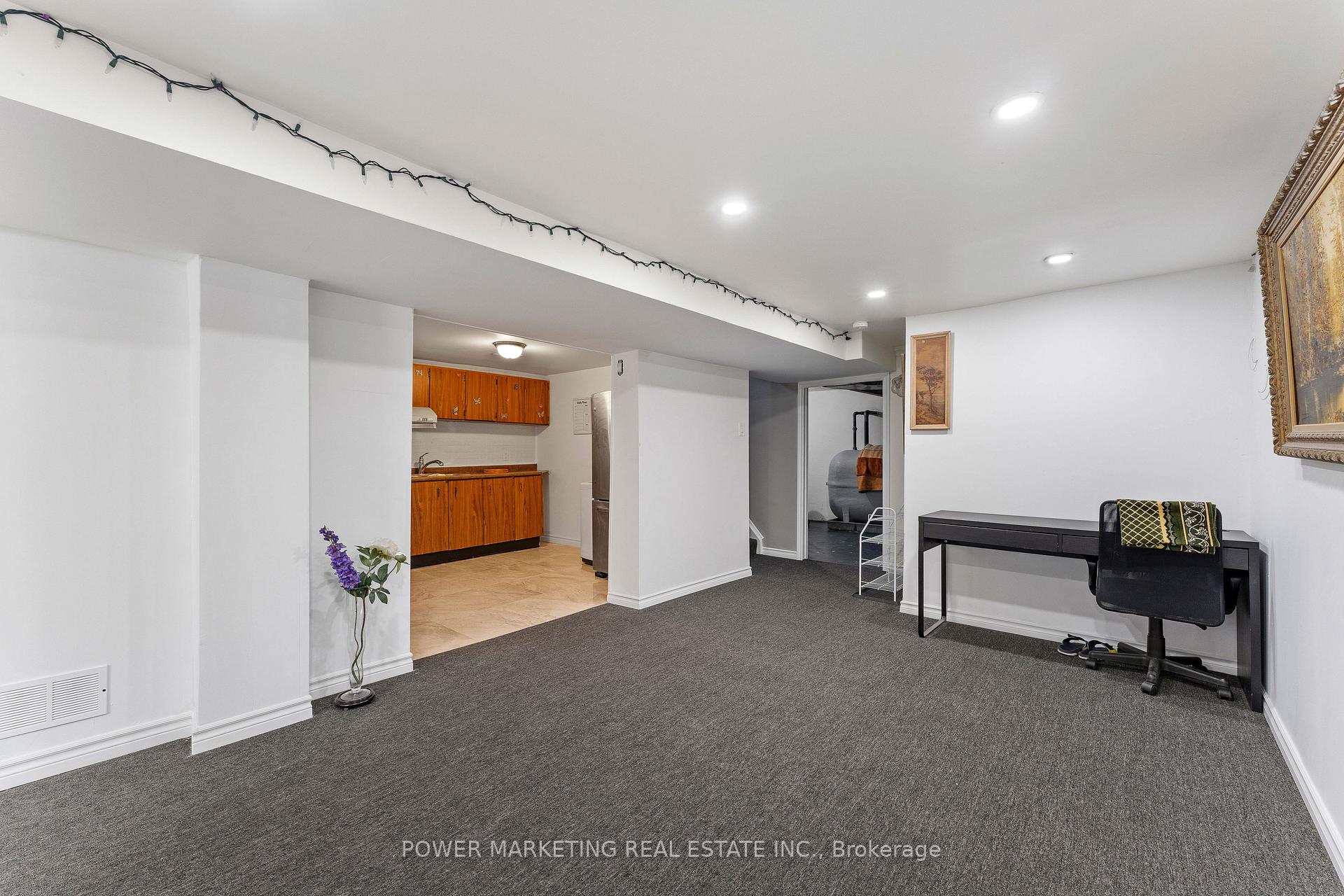 Photo 15 of 935 Goren Avenue, Ottawa, Elmvale Acres/Urbandale — HOMEH