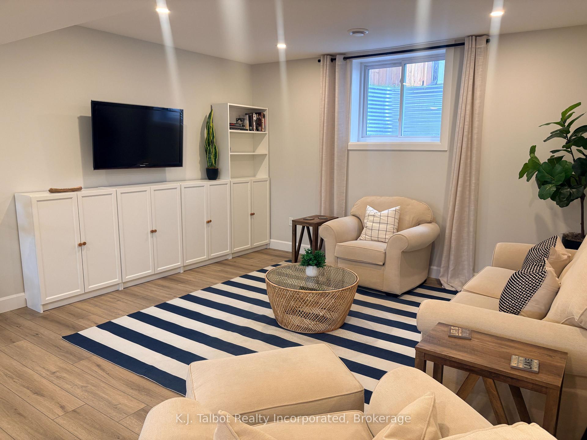 Photo 4 of Unit UNIT 2, 451 Woodridge Drive, Goderich, Goderich (Town) — HOMEH