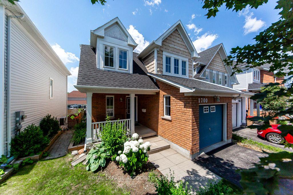 Photo 3 of 1700 Spencely Drive, Oshawa, Taunton — HOMEH