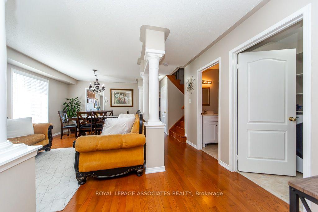 Photo 7 of 1700 Spencely Drive, Oshawa, Taunton — HOMEH
