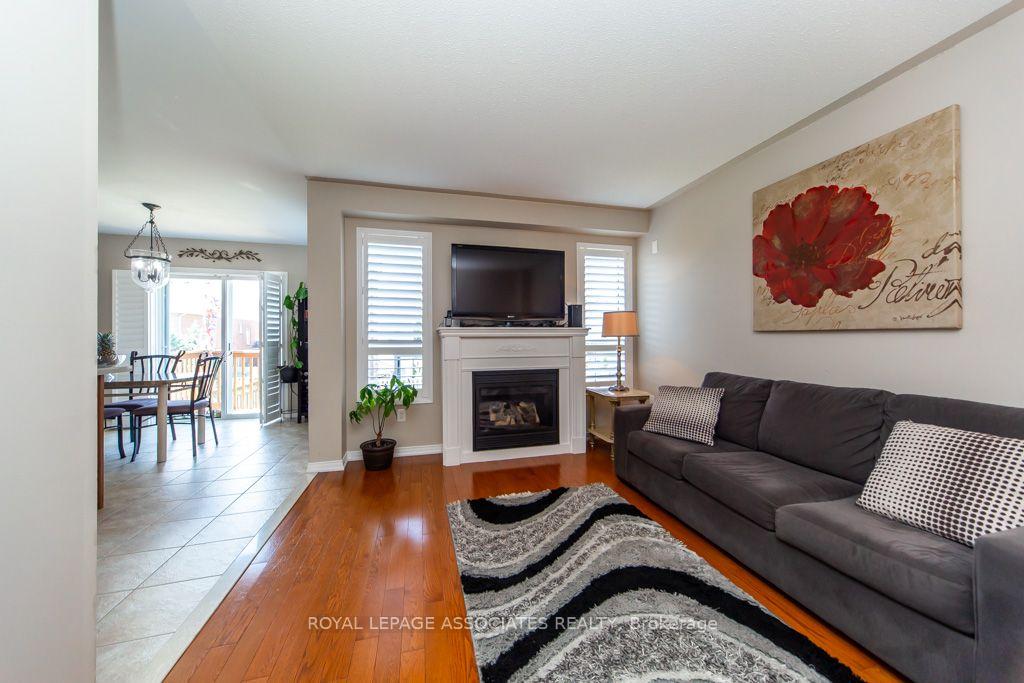 Photo 13 of 1700 Spencely Drive, Oshawa, Taunton — HOMEH