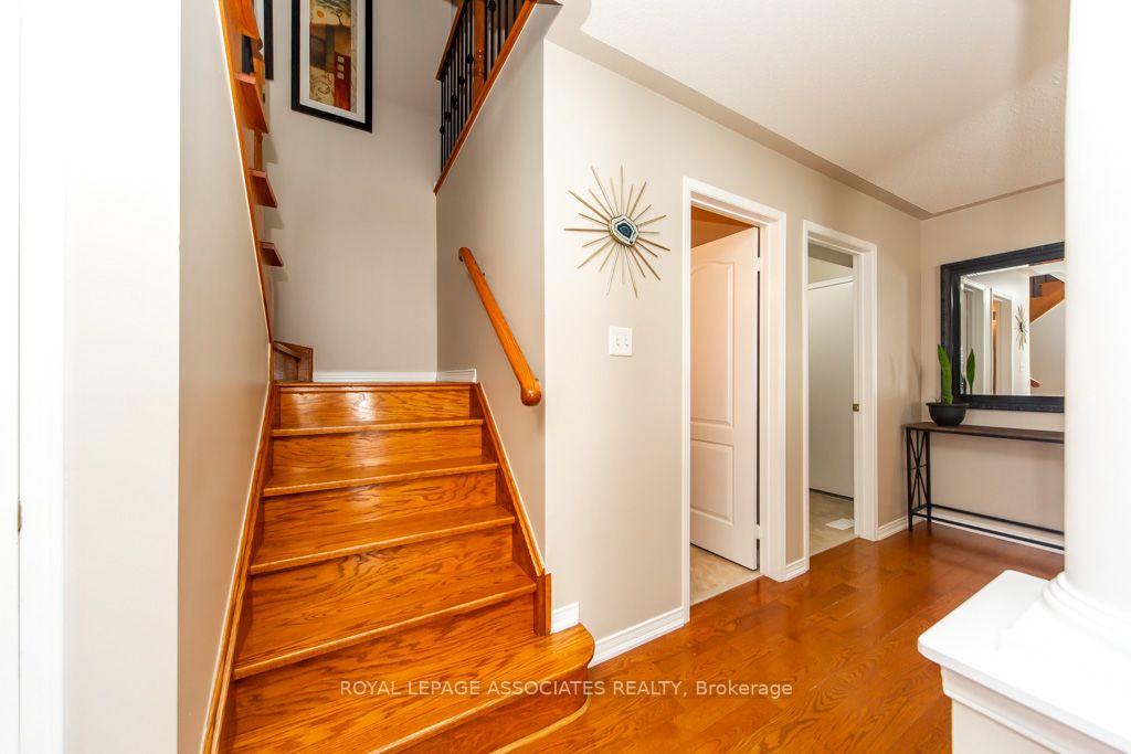 Photo 22 of 1700 Spencely Drive, Oshawa, Taunton — HOMEH