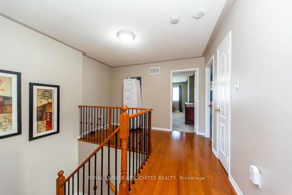 Photo 26 of 1700 Spencely Drive, Oshawa, Taunton — HOMEH