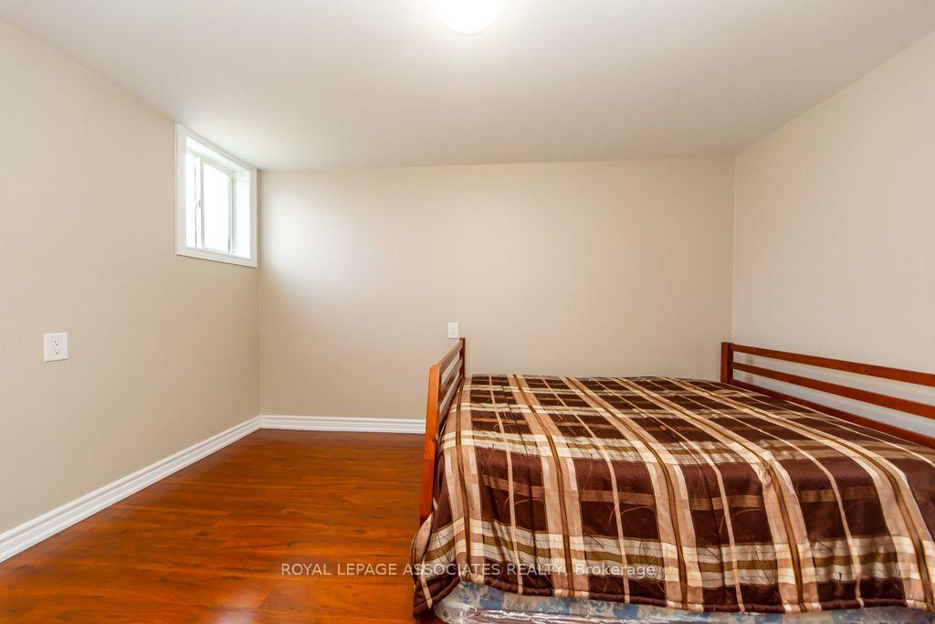 Photo 44 of 1700 Spencely Drive, Oshawa, Taunton — HOMEH