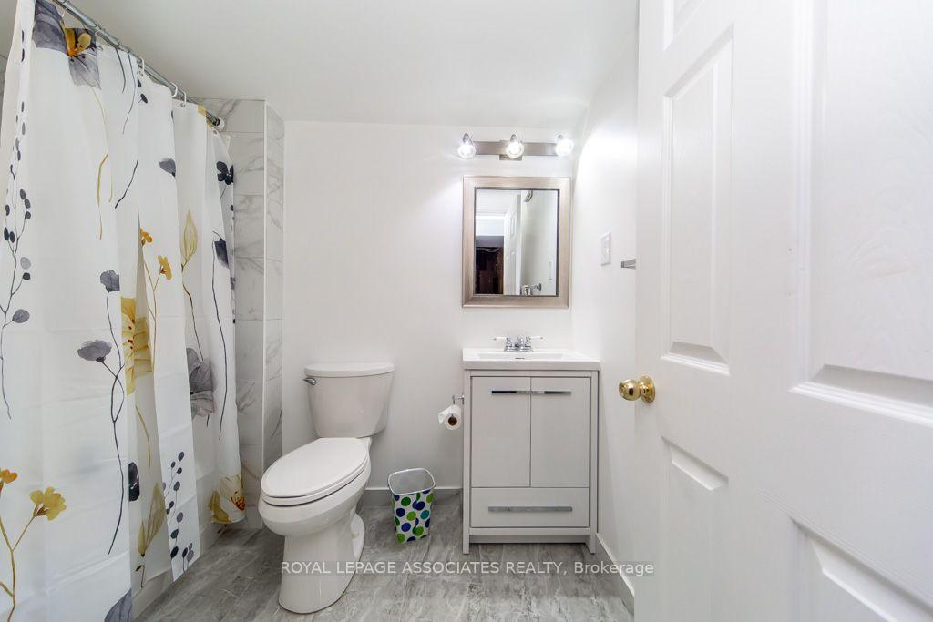 Photo 48 of 1700 Spencely Drive, Oshawa, Taunton — HOMEH
