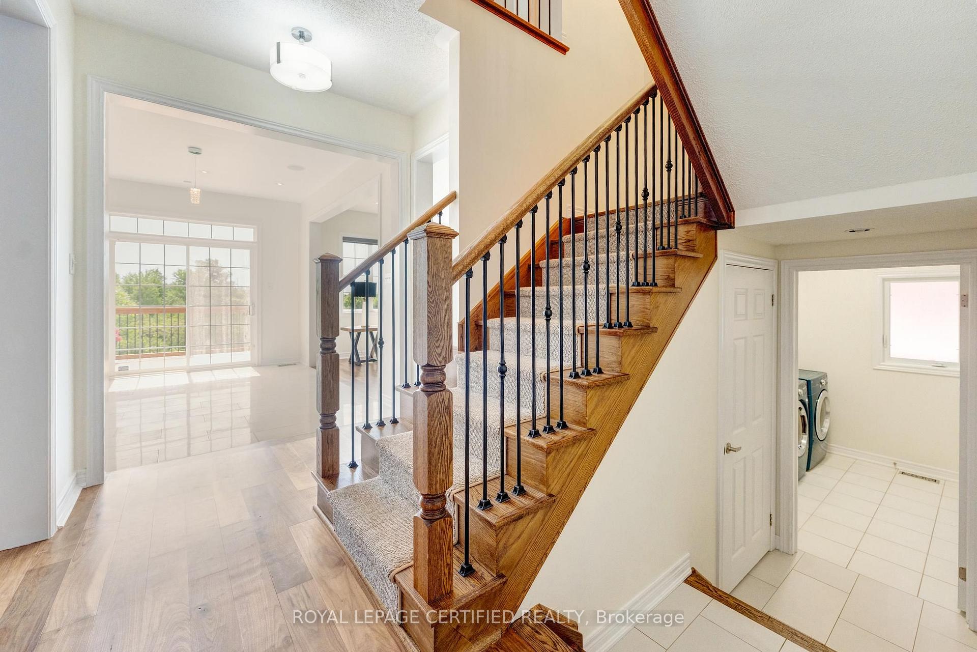 Photo 11 of 515 Hinchey Crescent, Milton, Scott — HOMEH