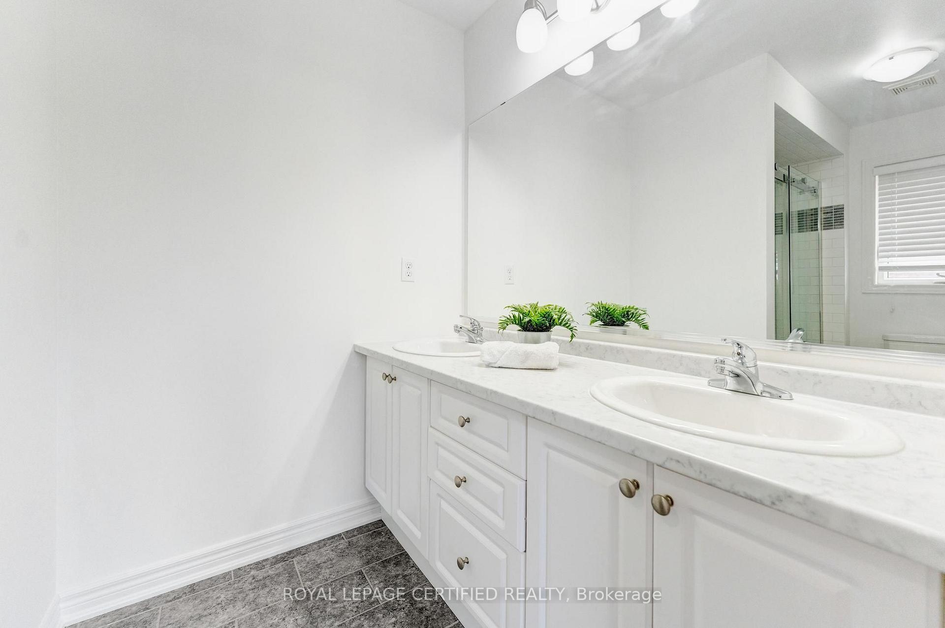 Photo 40 of 515 Hinchey Crescent, Milton, Scott — HOMEH