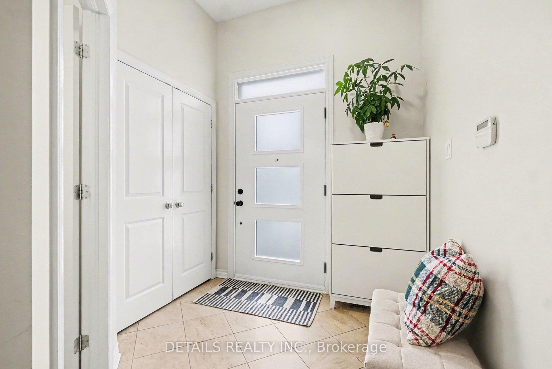 Photo 4 of 112 Whispering Winds Way, Ottawa, Mer Bleue/Bradley Estates/Anderson Park — HOMEH