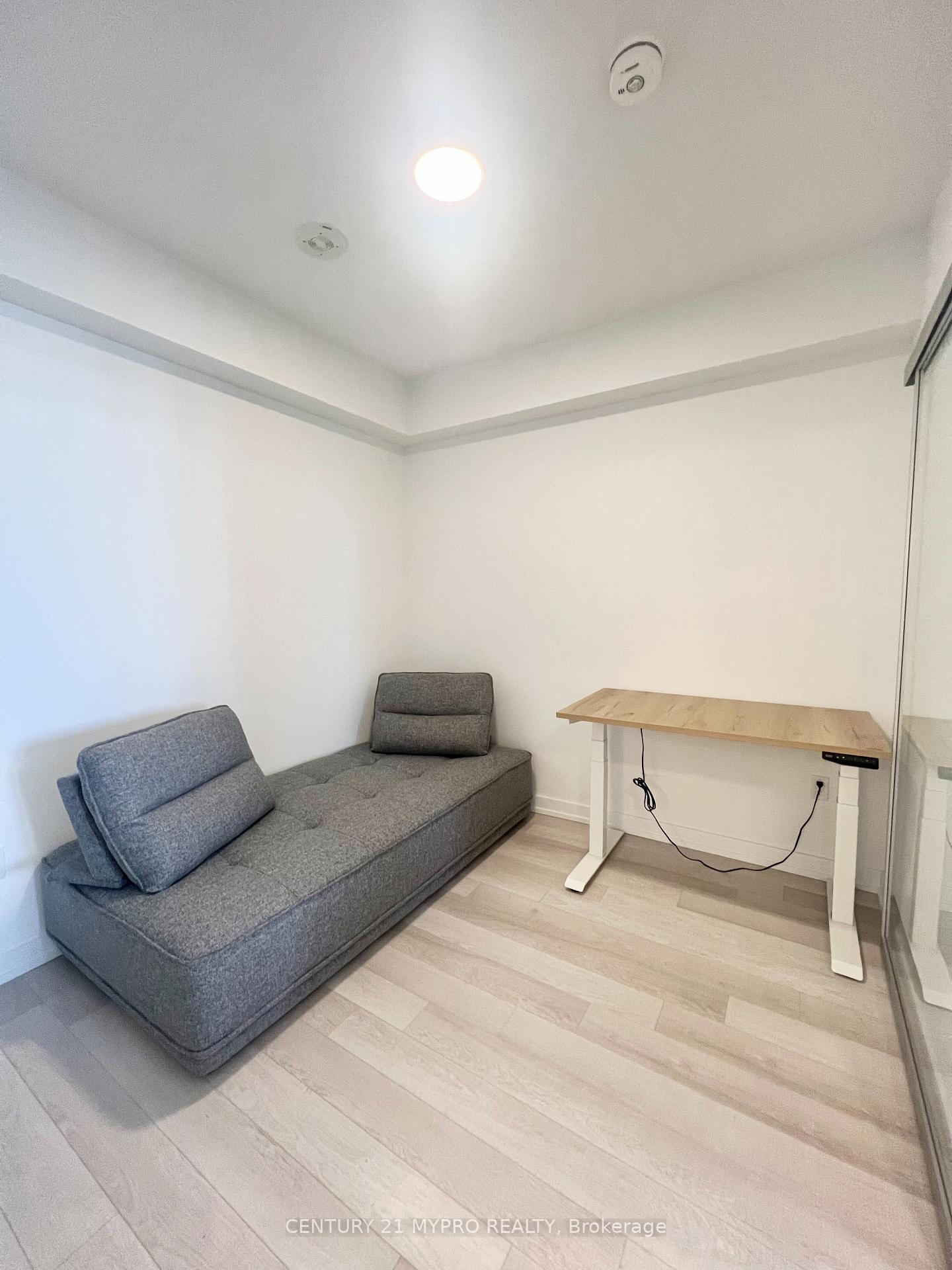 Photo 8 of Unit 3802, 39 Roehampton Avenue, Toronto, Mount Pleasant West — HOMEH