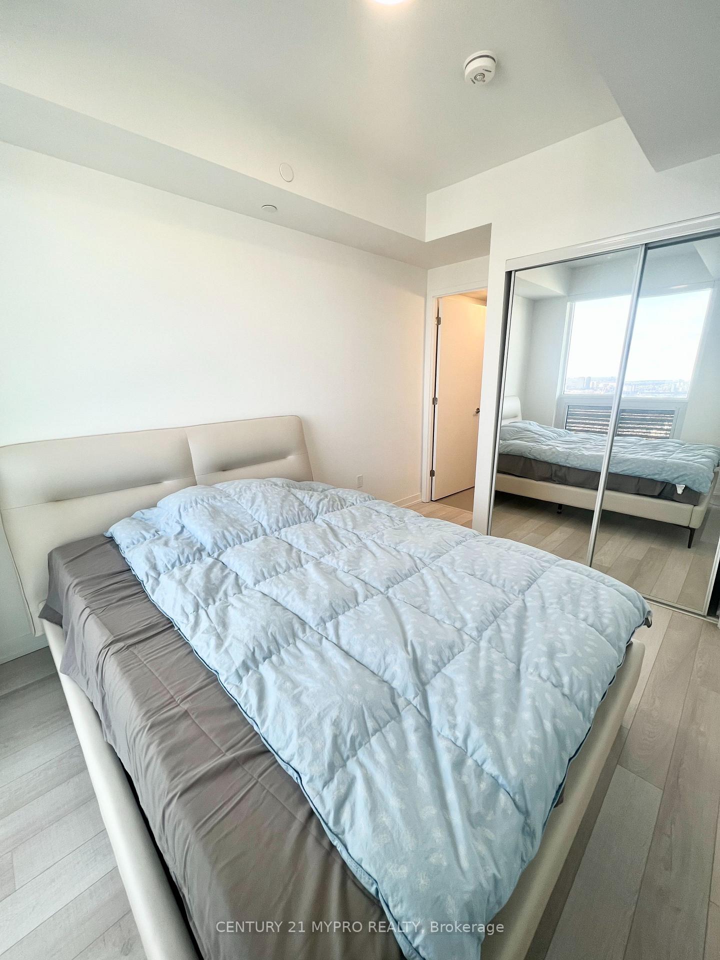 Photo 11 of Unit 3802, 39 Roehampton Avenue, Toronto, Mount Pleasant West — HOMEH