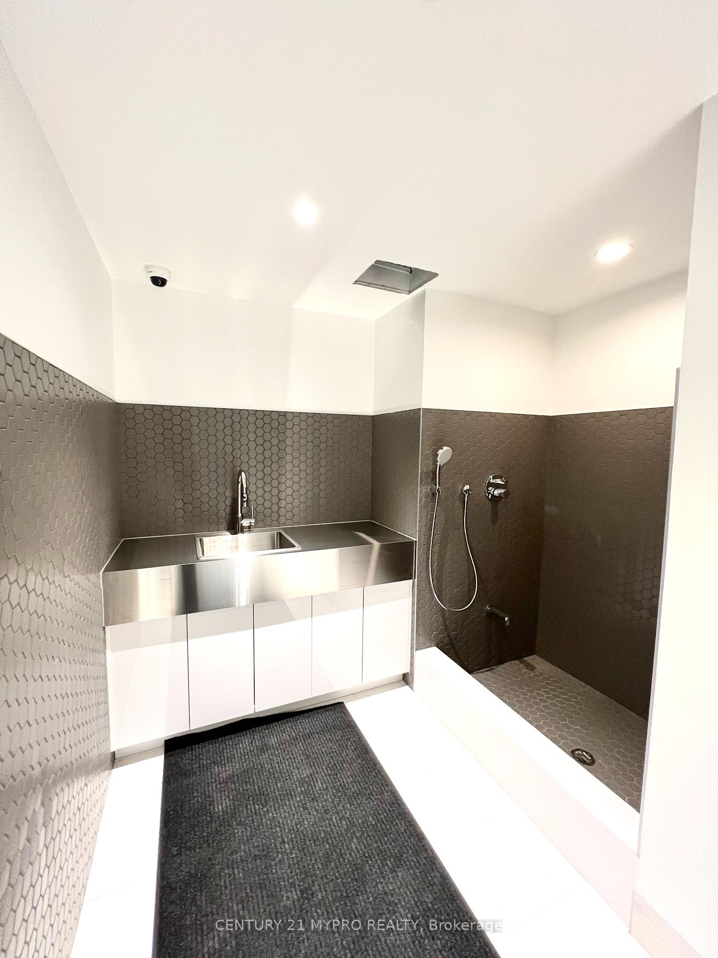Photo 21 of Unit 3802, 39 Roehampton Avenue, Toronto, Mount Pleasant West — HOMEH