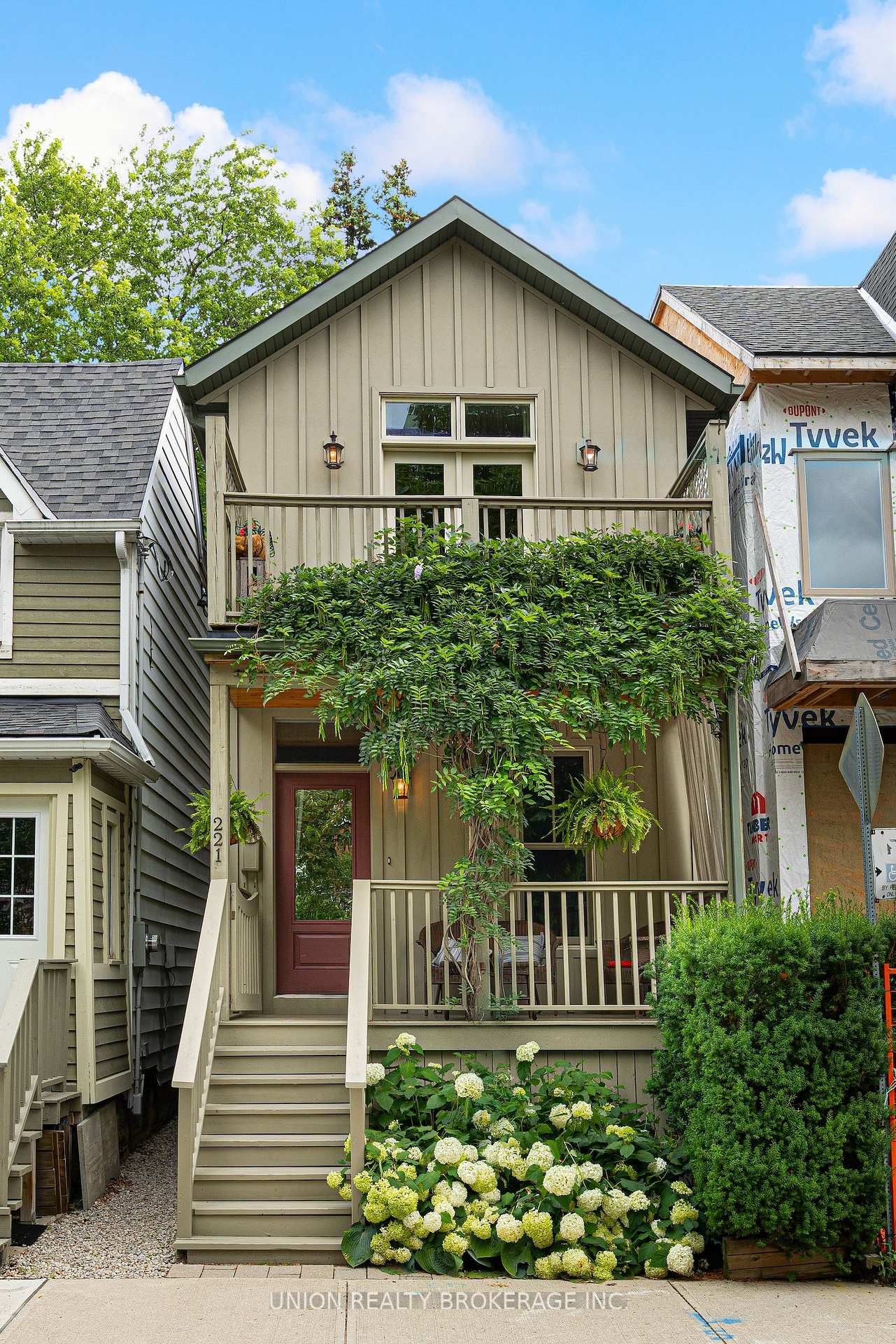 Photo 30 of 221 Craven Road, Toronto, Greenwood-Coxwell — HOMEH