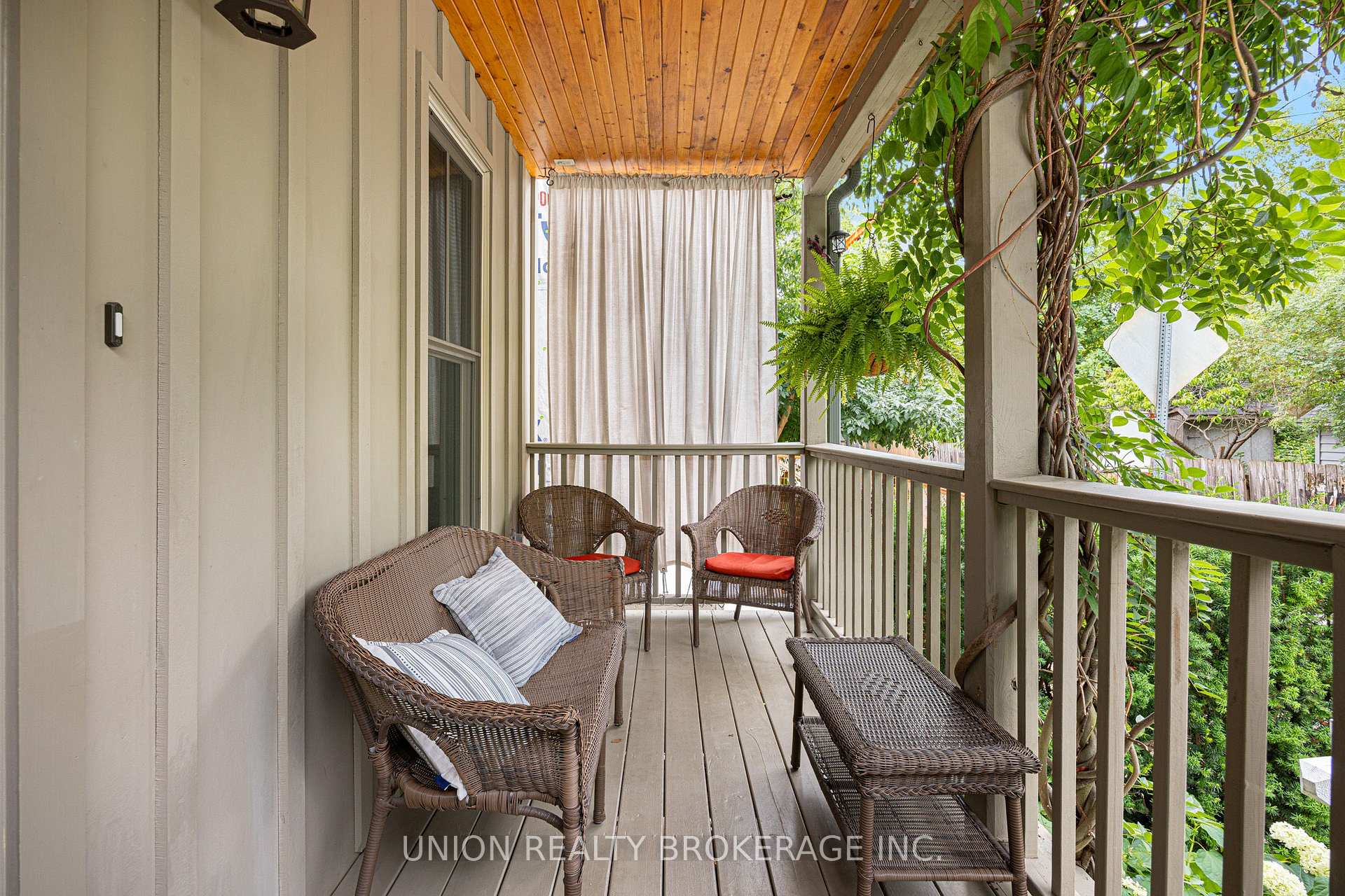 Photo 2 of 221 Craven Road, Toronto, Greenwood-Coxwell — HOMEH